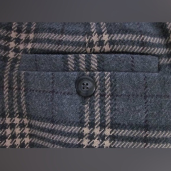 GAP Straight Mini Skirt Gray/Tan Plaid, Oversized Button Detail, Lined; Size 10 - Picture 4 of 10